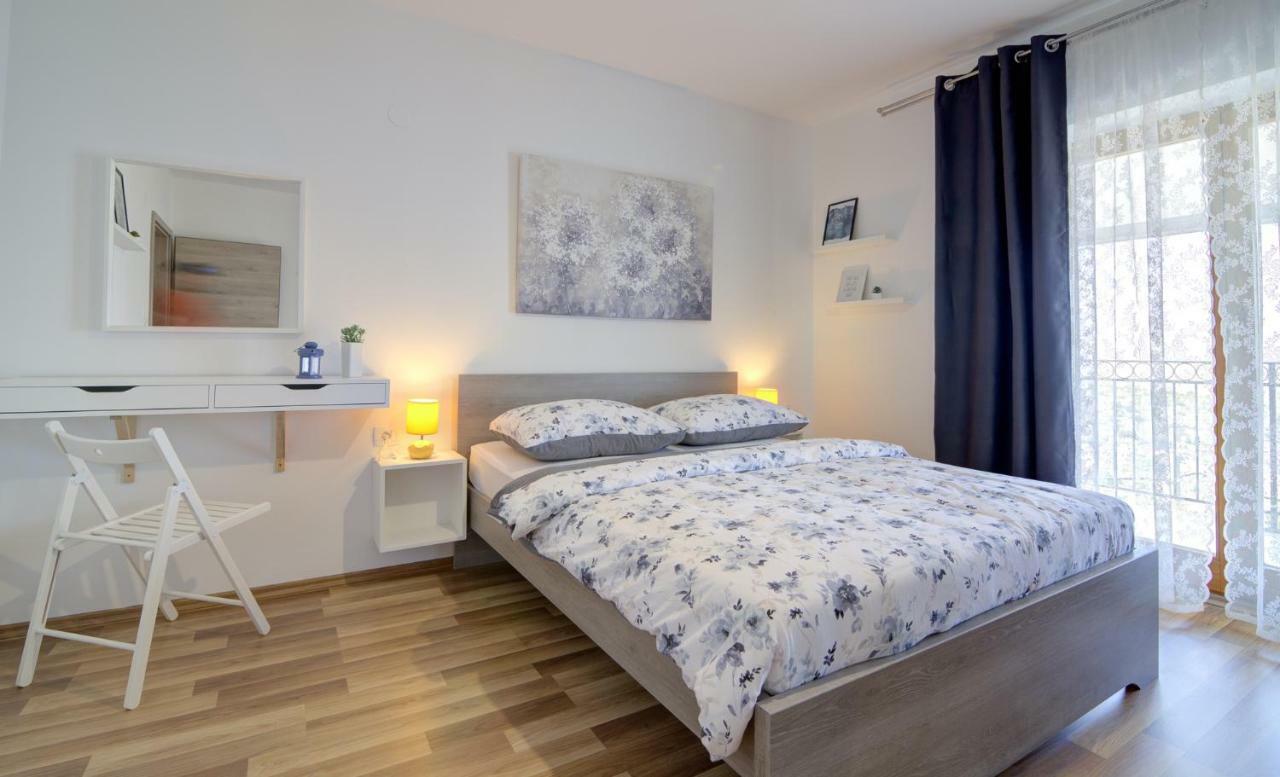 Josipa&Jelena Apartment Senj  Bagian luar foto